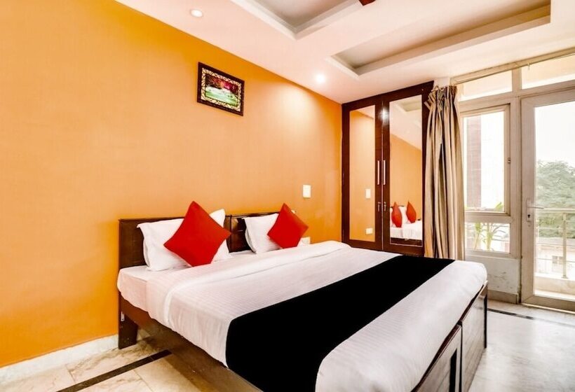 פנסיון Jasola 82 Inn