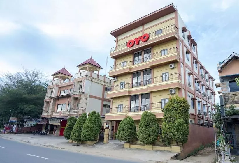 ホテル Oyo 2319 Tengkawang Residence
