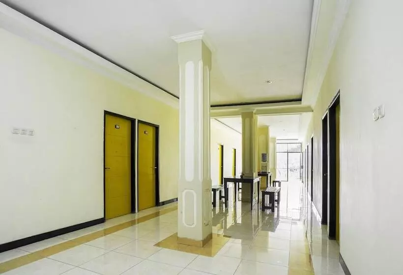 ホテル Oyo 2319 Tengkawang Residence