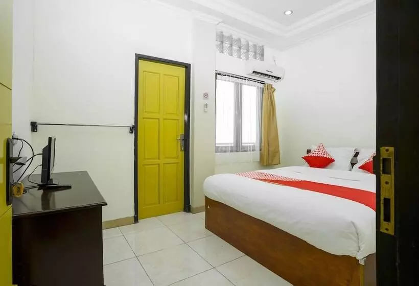 ホテル Oyo 2319 Tengkawang Residence