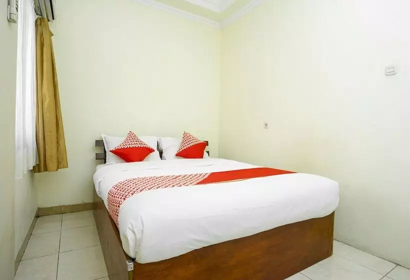 ホテル Oyo 2319 Tengkawang Residence
