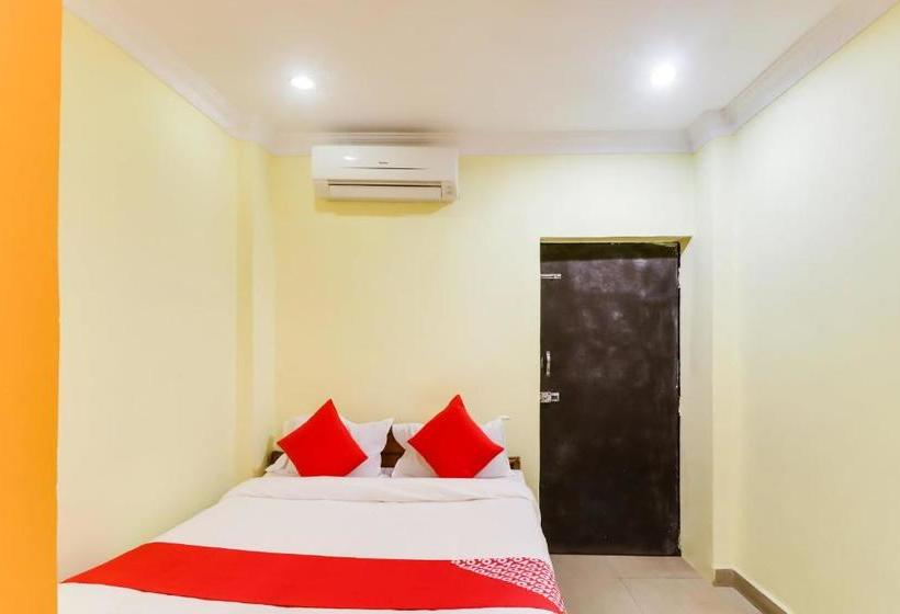 Hotell Oyo 61862 Aditya