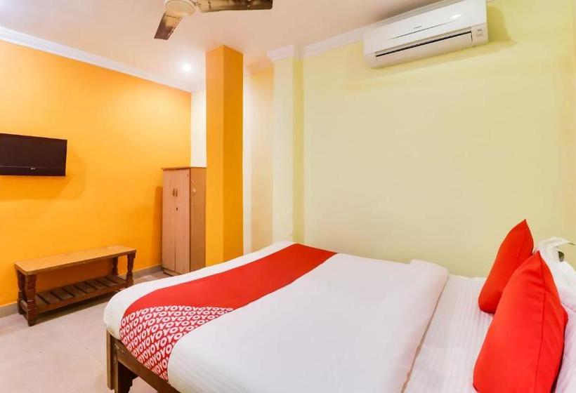 Hotell Oyo 61862 Aditya