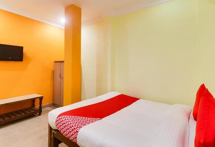 Hotell Oyo 61862 Aditya
