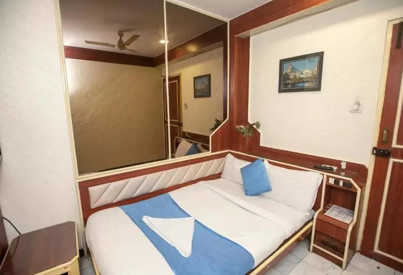هتل Platinum Residency Colaba