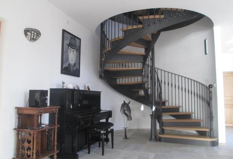 تختخواب و صبحانه Domaine Des Cantiques