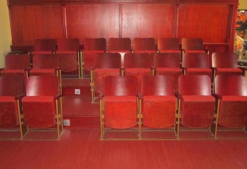 تختخواب و صبحانه Domaine Des Cantiques