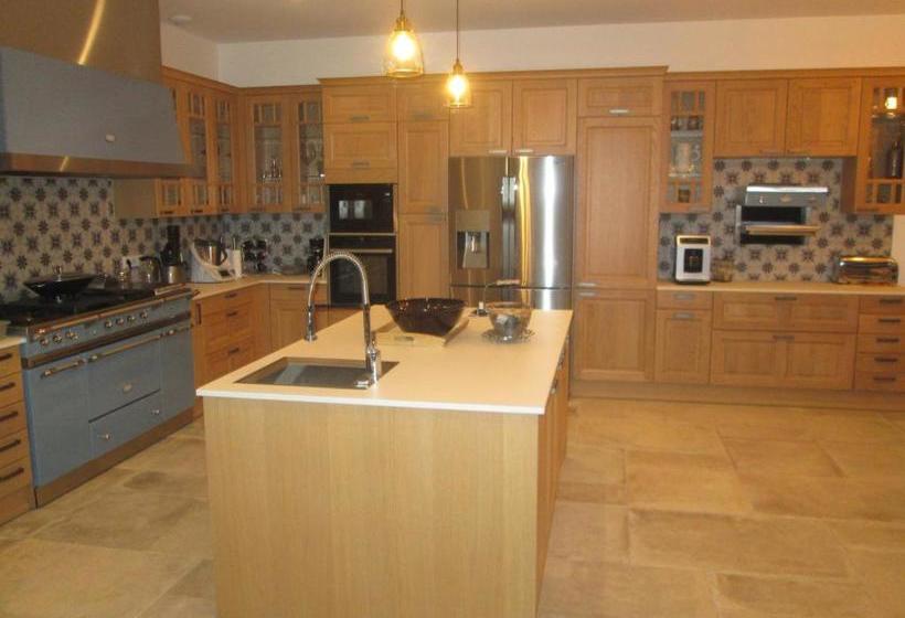 تختخواب و صبحانه Domaine Des Cantiques