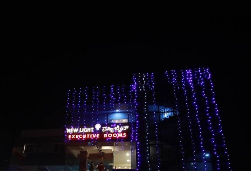 ホテル New Light Executive Rooms