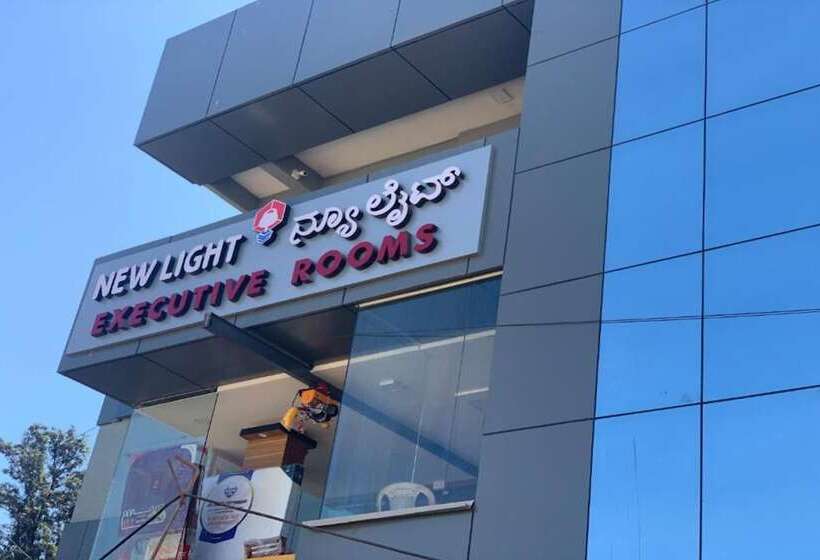 ホテル New Light Executive Rooms