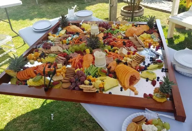 پانسیون Good 2 Go Guest House
