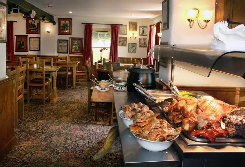 هاستل The Butterleigh Inn