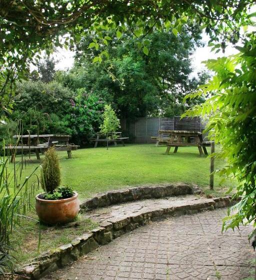 Ostello The Butterleigh Inn