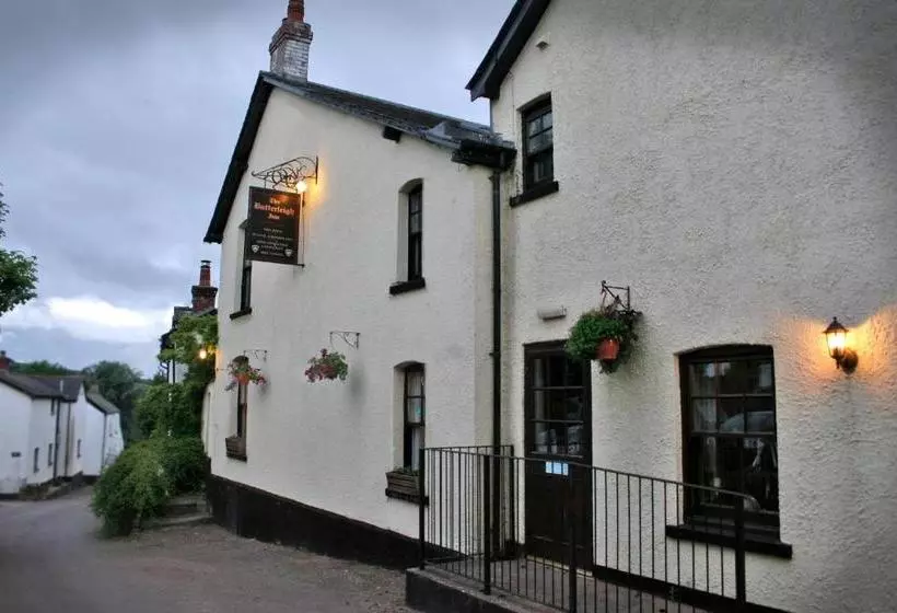 هاستل The Butterleigh Inn