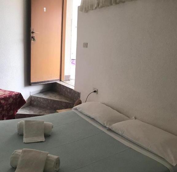 בית מלון כפרי Carillon