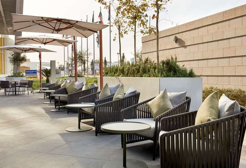 בית מלון כפרי Hilton Garden Inn Kuwait