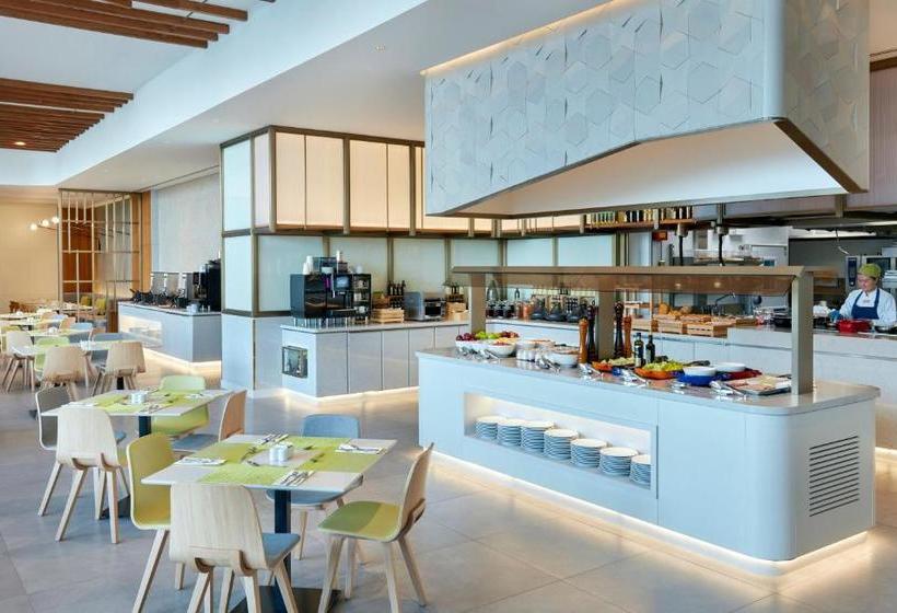 בית מלון כפרי Hilton Garden Inn Kuwait