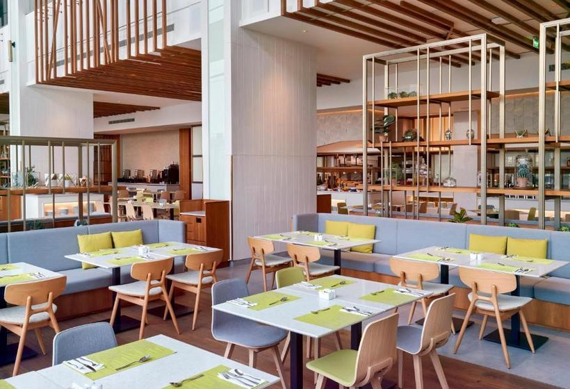 בית מלון כפרי Hilton Garden Inn Kuwait