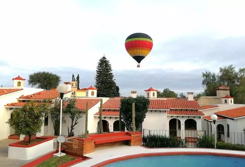 Hotelli Villas Tequisquipan