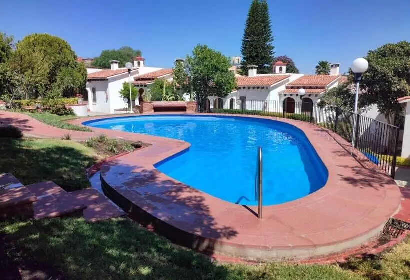 Hotelli Villas Tequisquipan