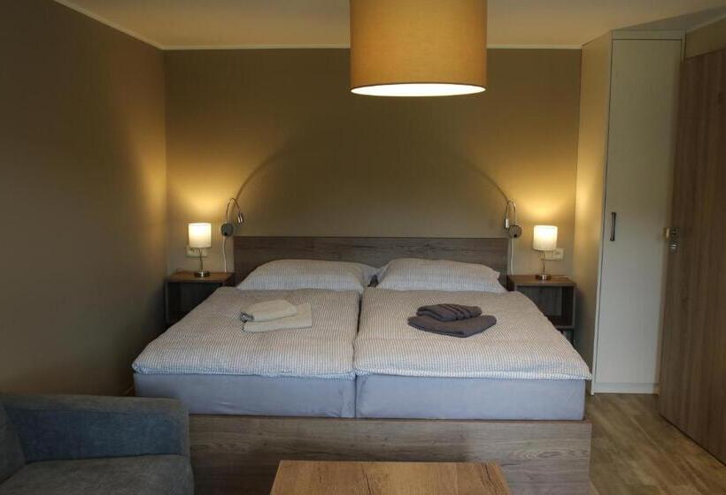 פנסיון Apartmány Lama