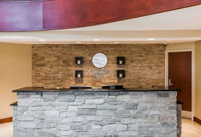 ホテル Spark By Hilton Plymouth