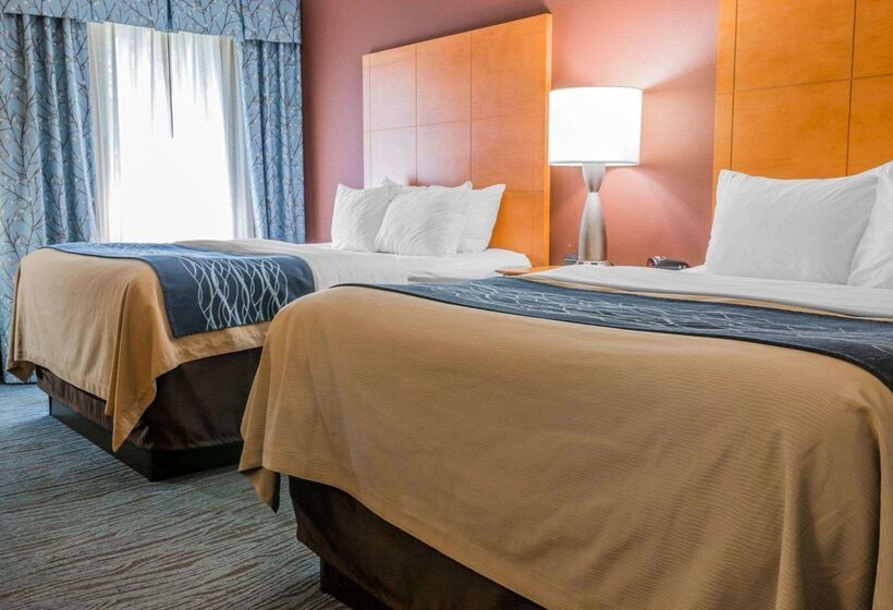 Отель Spark By Hilton Plymouth