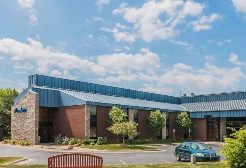 ホテル Spark By Hilton Plymouth