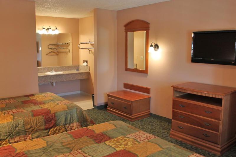 Hotel Orange Tustin Inn In Orange