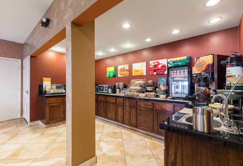 فندق Quality Inn