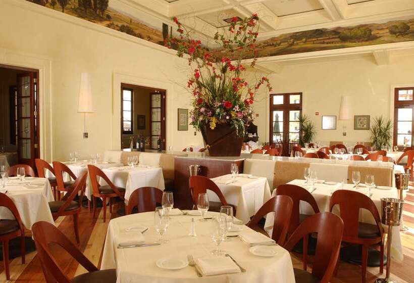 فندق Universal S Loews Portofino Bay