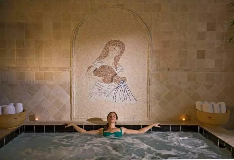 فندق Universal S Loews Portofino Bay