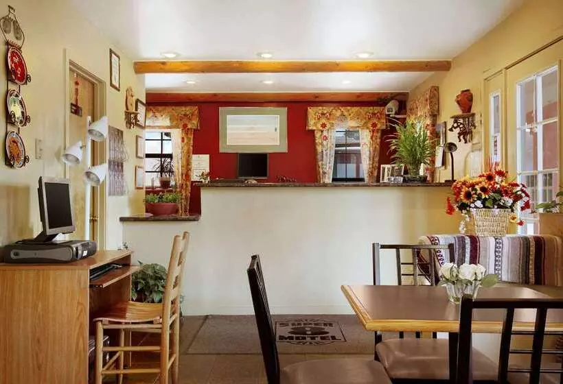 モーテル Super 8 By Wyndham Payson