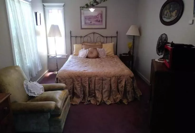 住宿加早餐  The Palm