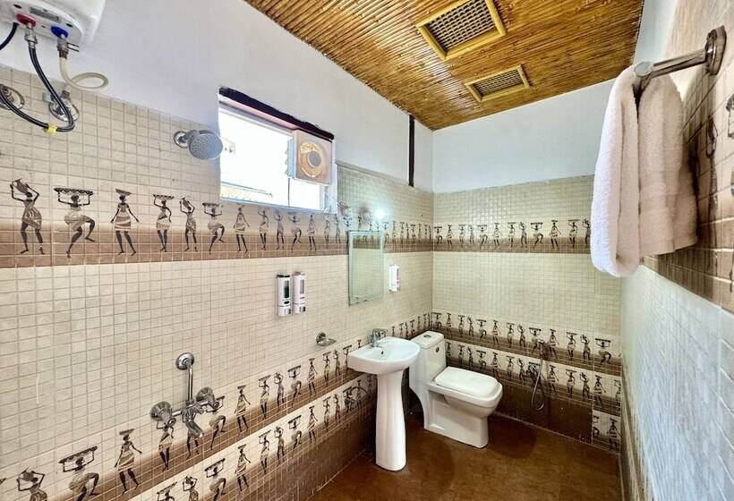 Отель Periyar Herbal Resort