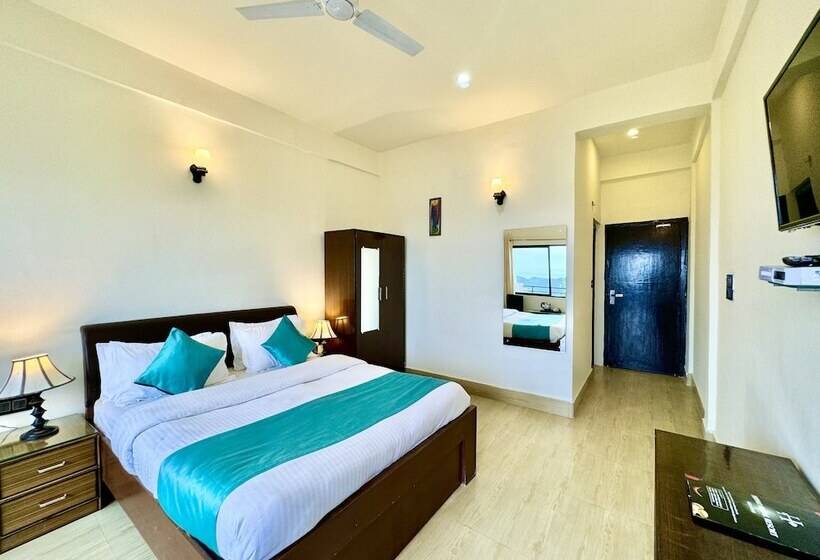 Отель Periyar Herbal Resort