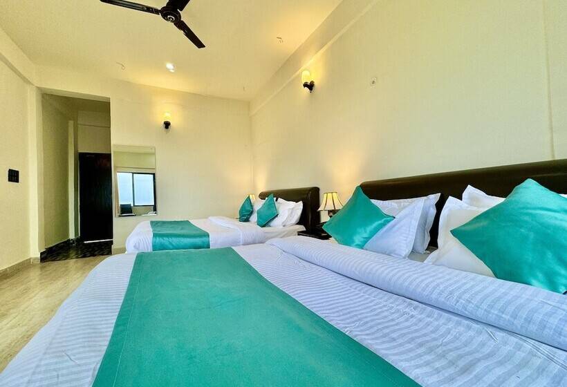 Отель Periyar Herbal Resort