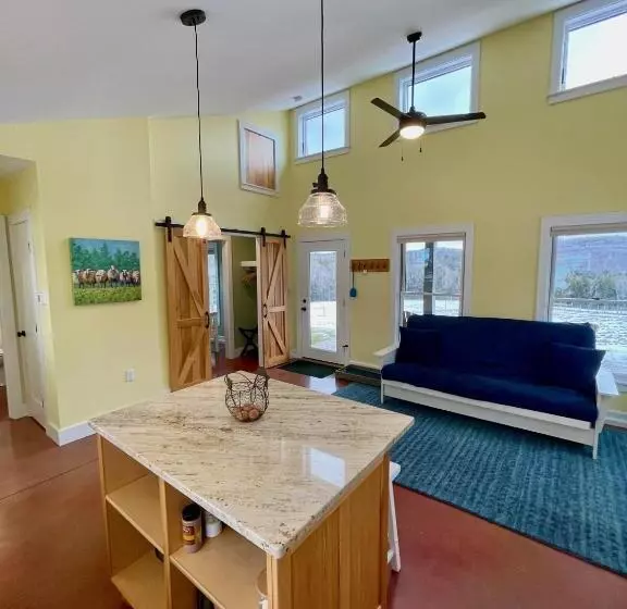 Hotelli Fat Sheep Farm & Cabins