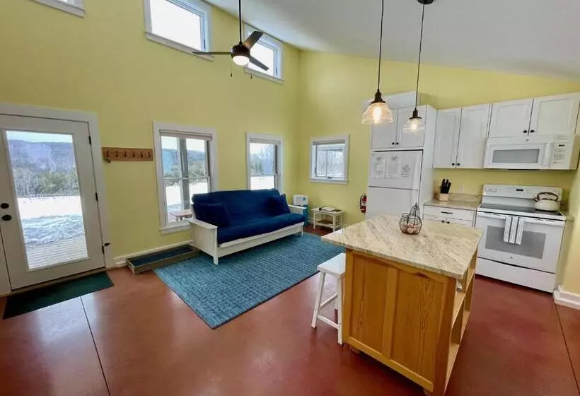 Hotelli Fat Sheep Farm & Cabins