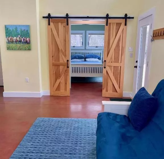 Hotelli Fat Sheep Farm & Cabins