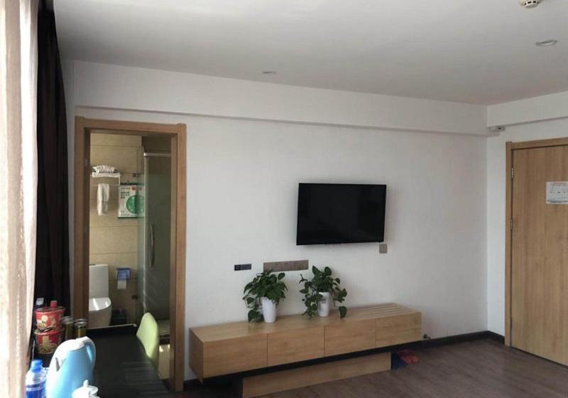 בית מלון כפרי Thank Inn Plus Henan Zhoukou Huaiyang County Xinxing Road