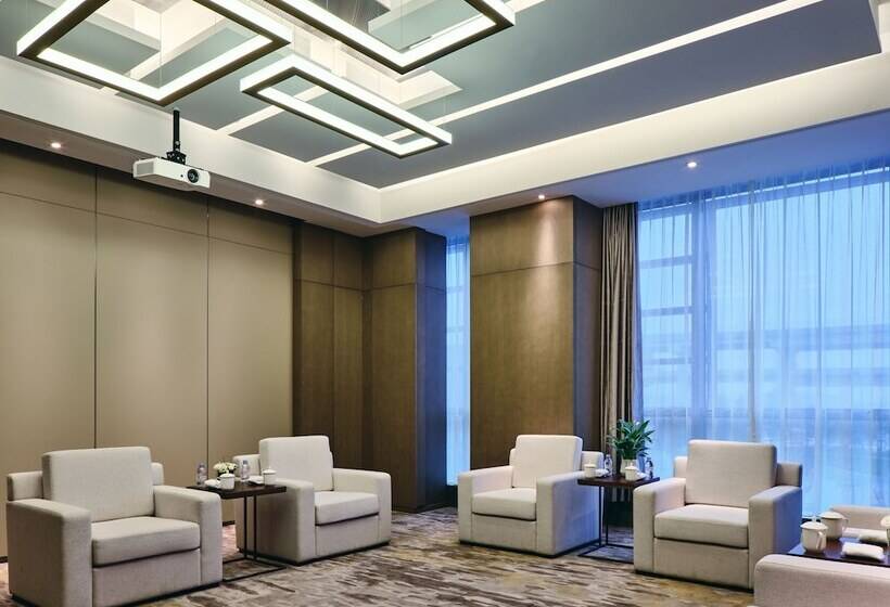 The Qube Hotel Ningbo North