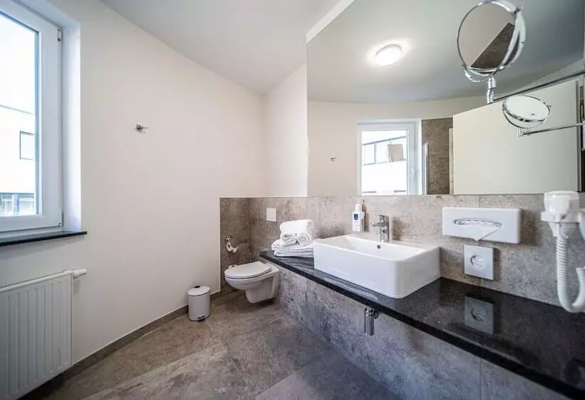 ベッドアンドブレックファースト Ee