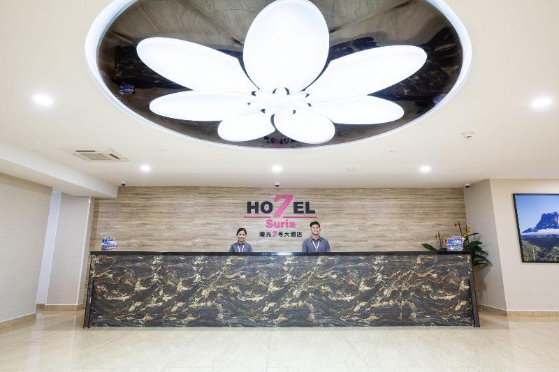Hotel 7 Suria