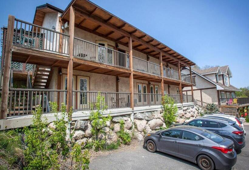 هاستل Timberland Inn