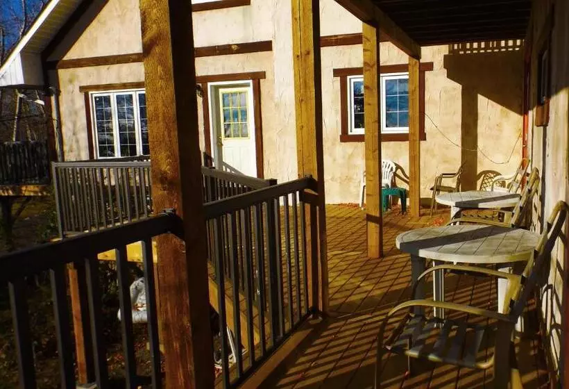 هاستل Timberland Inn