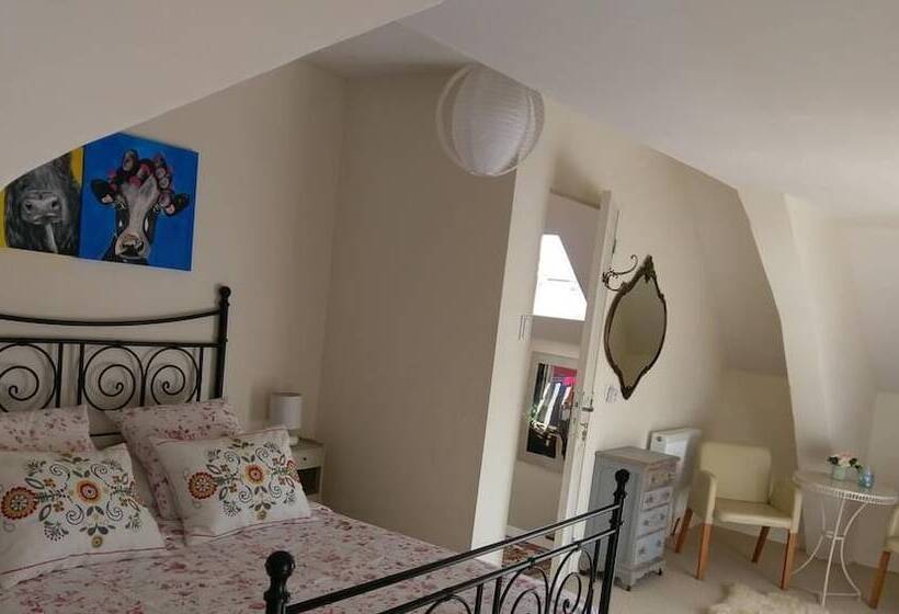 Bed and Breakfast 16th Century Presbytery In Magnac Laval