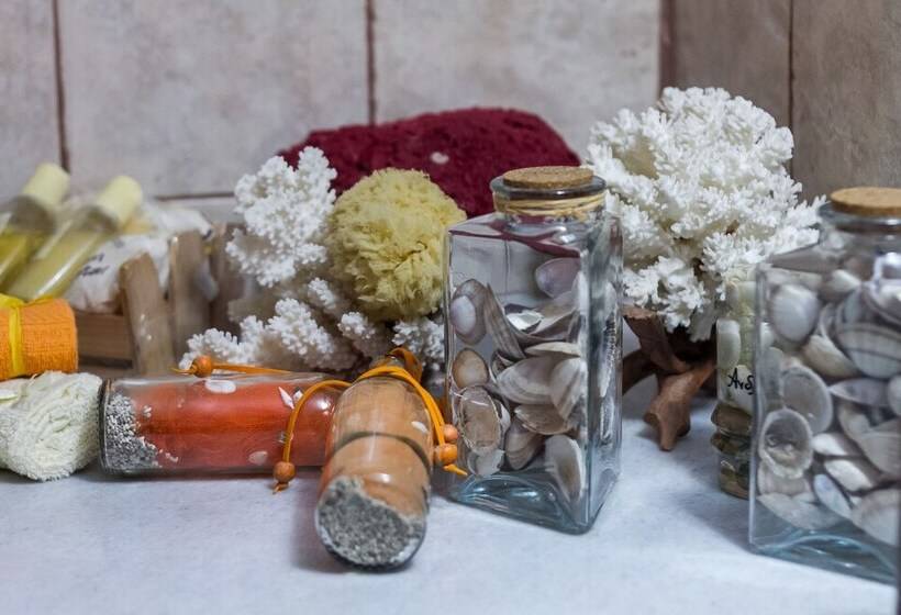 Spacious Home With Garden In Marathonas