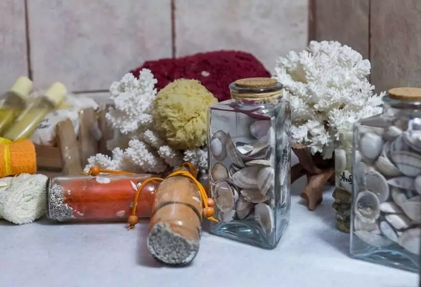 Spacious Home With Garden In Marathonas