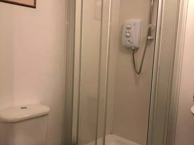 Steading Holidays   Ocean View